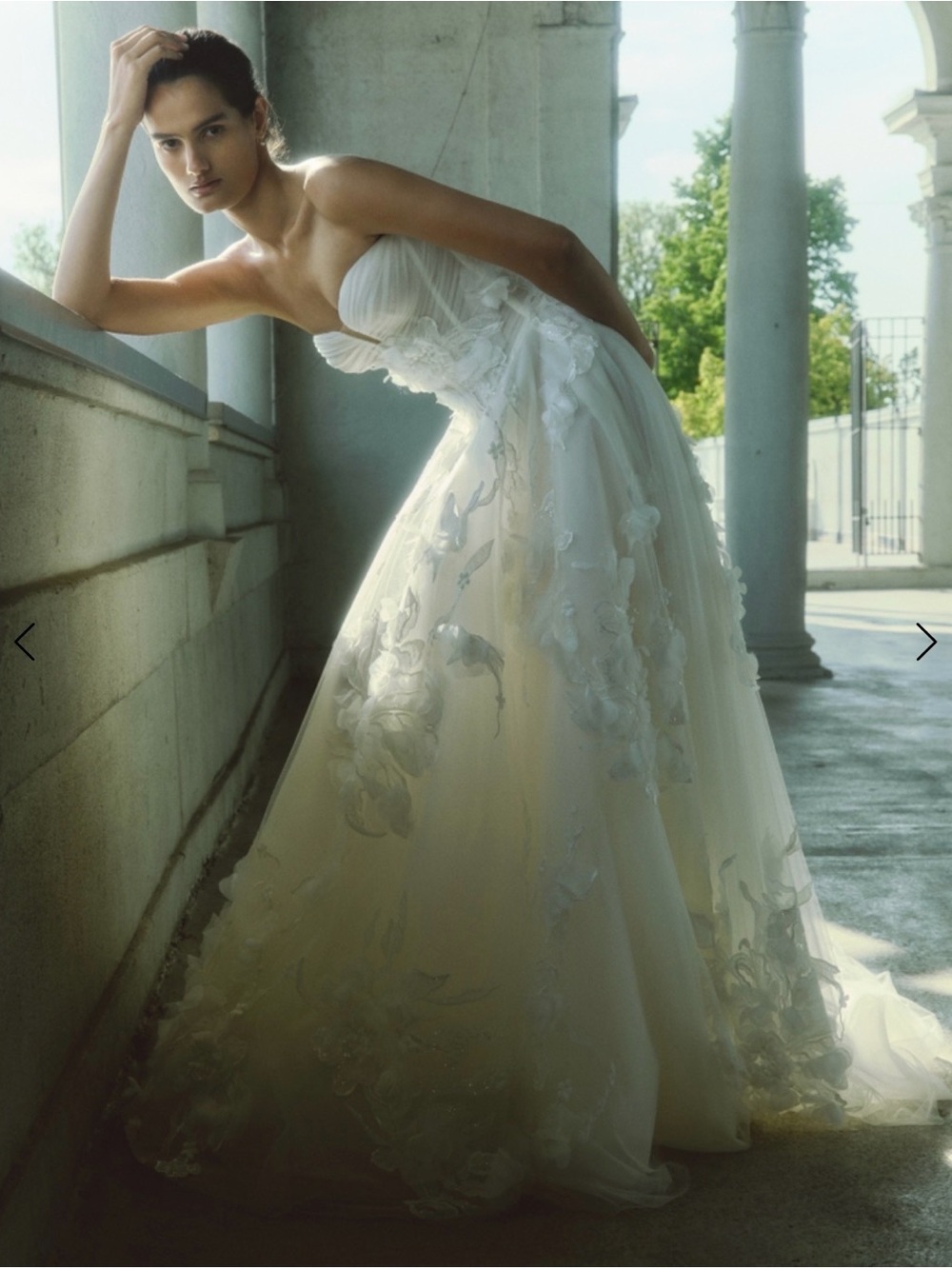 Flora, Rivini by Rita Vinieris - Picture 3 of 9